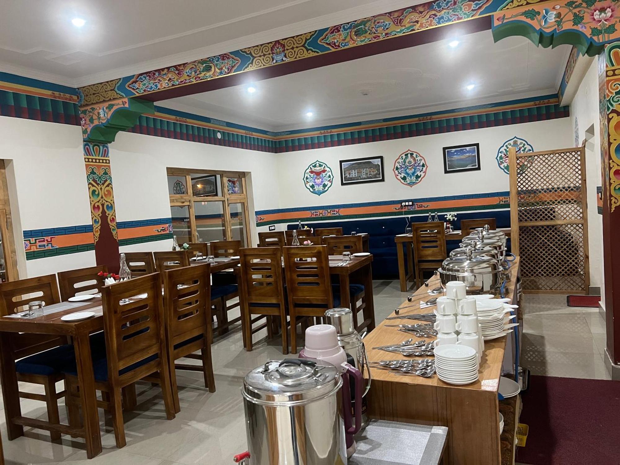 The Nangsay Hotel Лех Экстерьер фото